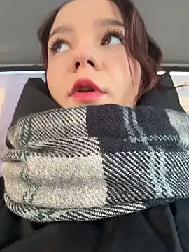 Times  Square online show from 12-04-25, 02:32