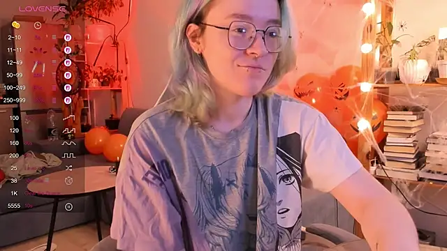 alisahug online show from 10-23-25, 08:35