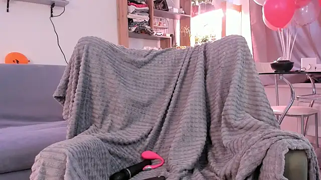 alisahug online show from 12-03-25, 08:34