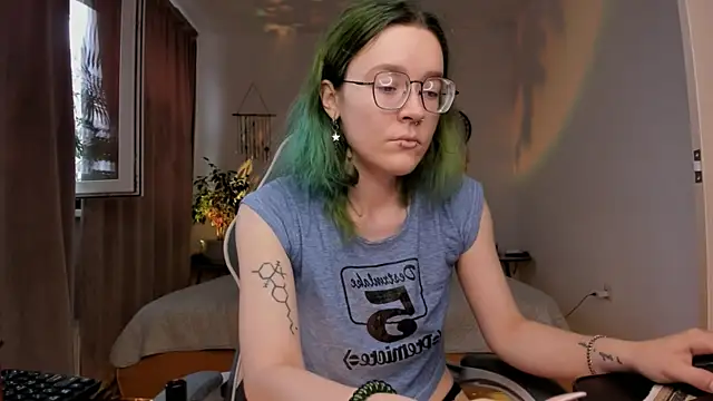 Snapshot of alisahug chatting on 07-03-26, 03:57 alisahug online show from 07-03-26, 03:57