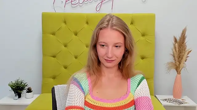 Snapshot of LolaWilsons chatting on 05-29-26, 06:33 LolaWilsons online show from 05-29-26, 06:33