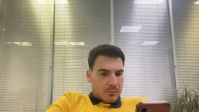 Snapshot of streamy_test13 chatting on 10-14-25, 09:21 streamy test13 online show from 10-14-25, 09:21