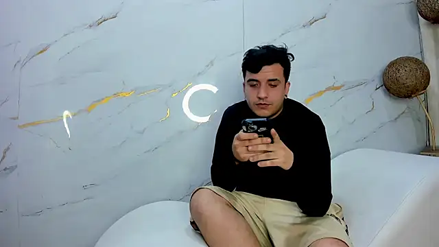 SlimLoves online show from 02-16-26, 07:48