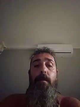 Snapshot of wCletuMEvanr chatting on 10-15-25, 11:27 wCletuMEvanr online show from 10-15-25, 11:27