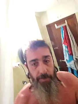 Snapshot of wCletuMEvanr chatting on 10-20-25, 10:21 wCletuMEvanr online show from 10-20-25, 10:21