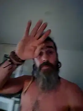 Snapshot of wCletuMEvanr chatting on 10-24-25, 10:28 wCletuMEvanr online show from 10-24-25, 10:28