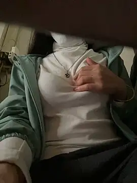 Tuongvy05 online show from 12-30-24, 01:14