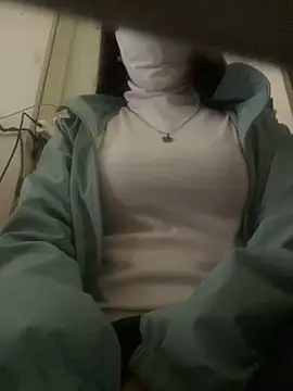 Tuongvy05 online show from 01-18-25, 08:41