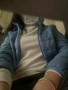 Tuongvy05 online show from 02-25-25, 04:21