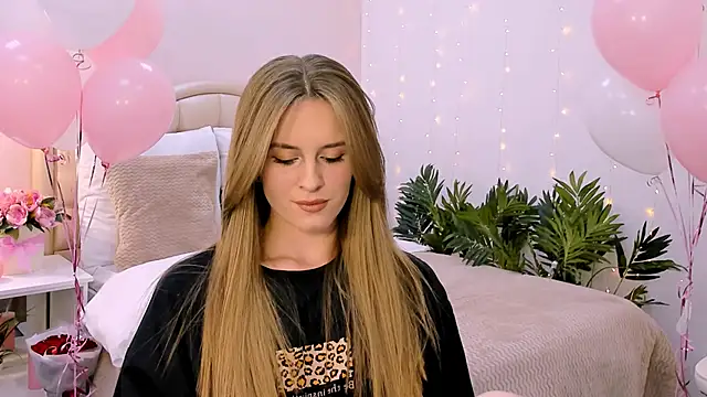 RozzitaBedberry online show from 01-27-25, 04:11