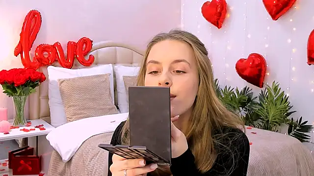 RozzitaBedberry online show from 02-16-25, 12:54