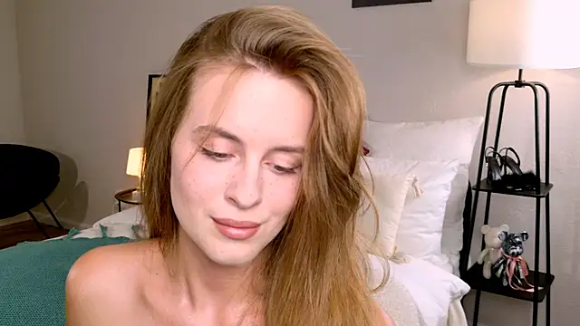 RozzitaBedberry online show from 09-10-25, 01:00