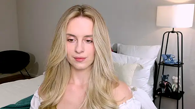 RozzitaBedberry online show from 09-21-25, 01:02