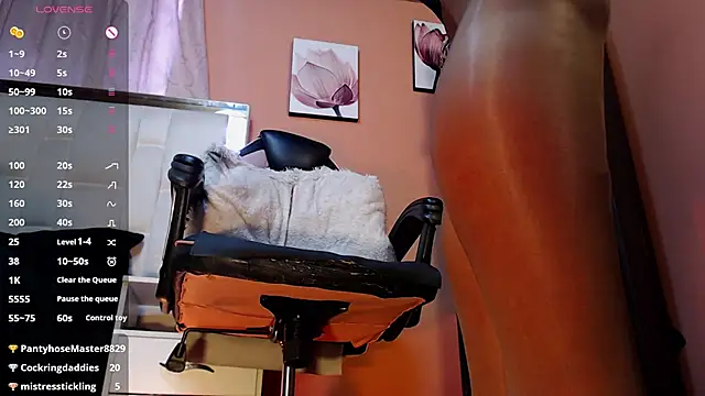 LiaTaylorr online show from 04-15-26, 07:58