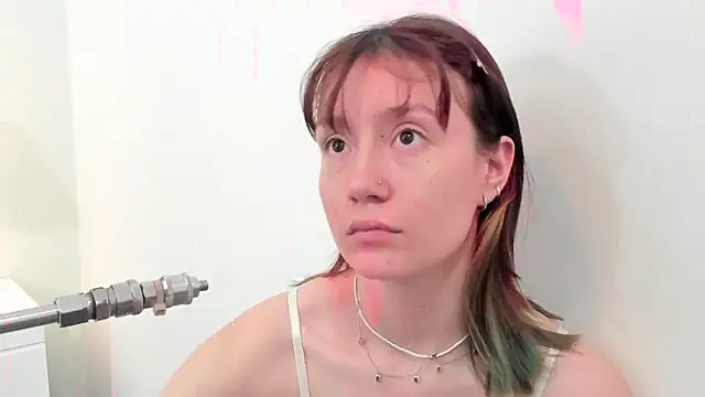 Snapshot of lizzy_davis_1 chatting on 12-20-24, 03:58 lizzy davis 1 online show from 12-20-24, 03:58