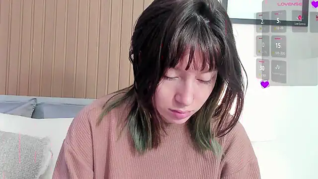 Snapshot of lizzy_davis_1 chatting on 01-13-25, 03:45 lizzy davis 1 online show from 01-13-25, 03:45