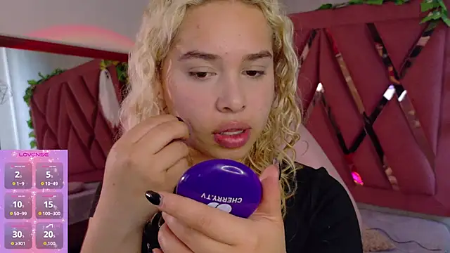 Haelycute online show from 11-10-25, 11:53