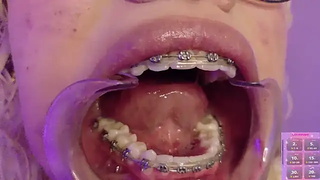 Haelycute online show from 03-30-26, 12:33