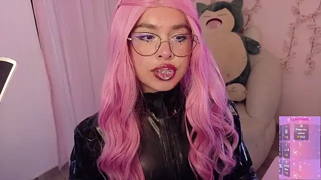Haelycute online show from 05-24-26, 05:23