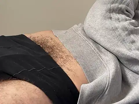 Snapshot of YoungHairyBi chatting on 09-09-25, 12:15 YoungHairyBi online show from 09-09-25, 12:15