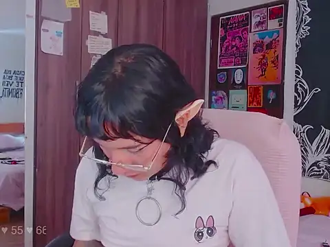 melissahowl online show from 11-02-25, 05:26