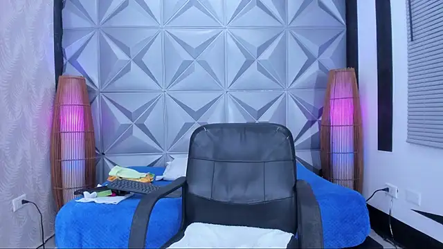 MaduraLuciana online show from 02-12-25, 11:18