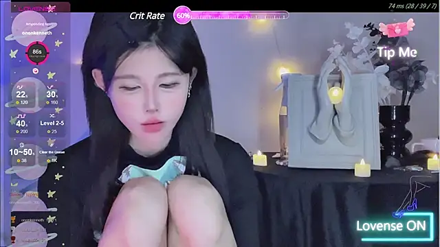 Snapshot of O0_0Q chatting on 12-24-24, 03:47 O0 0Q online show from 12-24-24, 03:47