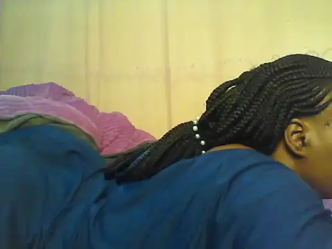 EBONYVANILLA02 online show from 10-27-25, 04:55