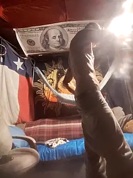 Snapshot of Gillygilly76 chatting on 02-27-26, 05:29 Gillygilly76 online show from 02-27-26, 05:29