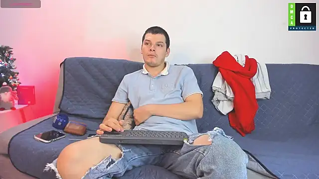  Ottis  online show from 12-15-25, 11:42