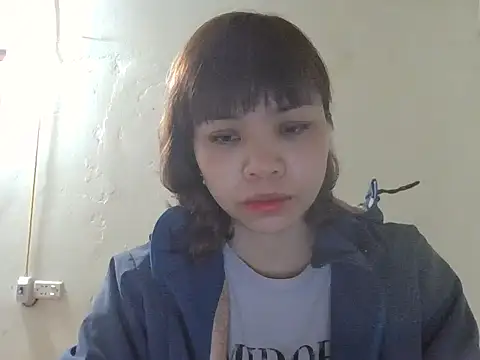 Angela-Eira online show from 12-19-25, 09:11