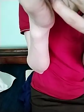 Luxcute286 online show from 03-24-26, 02:16