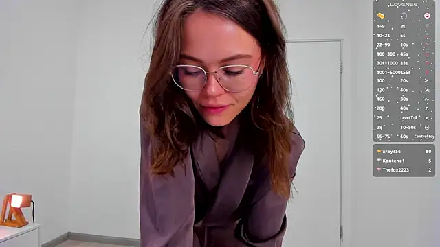Kelly Cuutie online show from 05-27-26, 02:30
