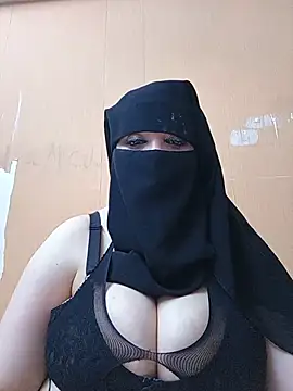 Snapshot of Dallou3a chatting on 08-01-26, 11:58 Dallou3a online show from 08-01-26, 11:58