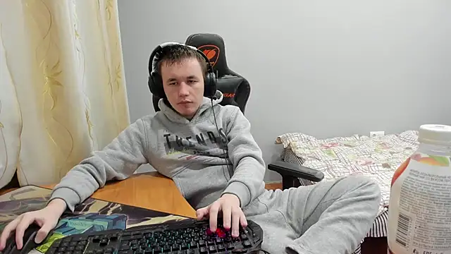 iliaskrislove online show from 11-30-25, 01:31