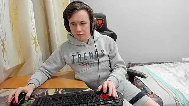 Snapshot of iliaskrislove chatting on 04-19-26, 05:45 iliaskrislove online show from 04-19-26, 05:45