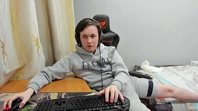 Snapshot of iliaskrislove chatting on 04-19-26, 06:10 iliaskrislove online show from 04-19-26, 06:10