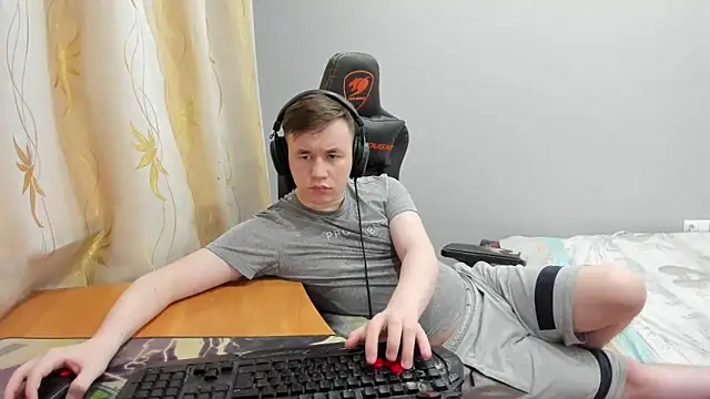 Snapshot of iliaskrislove chatting on 04-23-26, 01:18 iliaskrislove online show from 04-23-26, 01:18