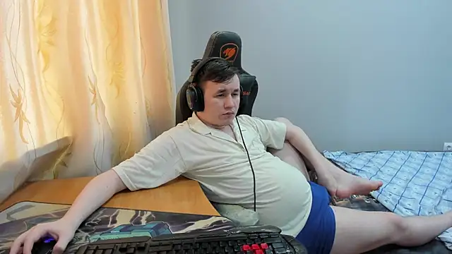 Snapshot of iliaskrislove chatting on 05-05-26, 02:47 iliaskrislove online show from 05-05-26, 02:47