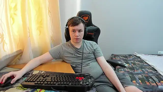 Snapshot of iliaskrislove chatting on 05-15-26, 11:56 iliaskrislove online show from 05-15-26, 11:56