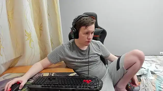 Snapshot of iliaskrislove chatting on 06-18-26, 11:09 iliaskrislove online show from 06-18-26, 11:09