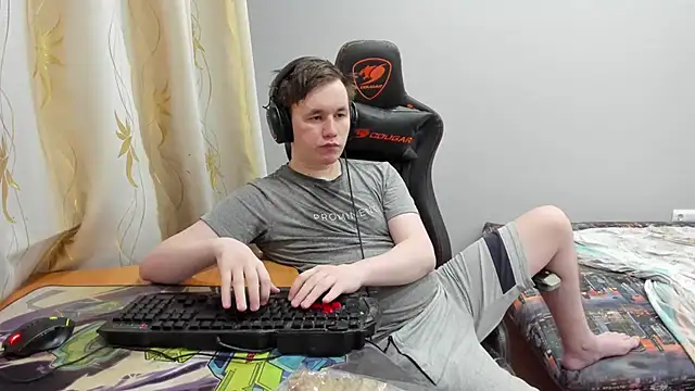 Snapshot of iliaskrislove chatting on 06-25-26, 06:01 iliaskrislove online show from 06-25-26, 06:01