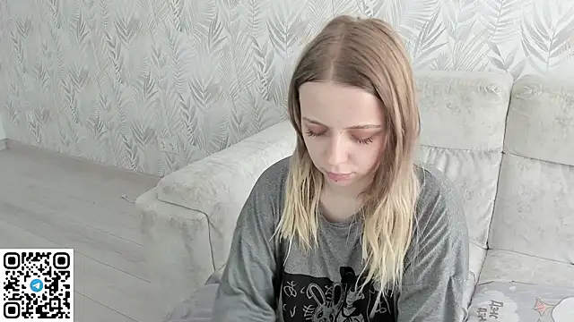 Alice Halle online show from 06-03-26, 07:00