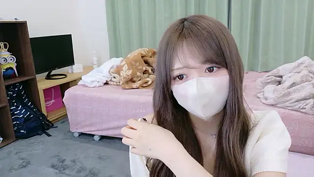 Snapshot of yuki-chi chatting on 10-05-25, 02:04 yuki-chi online show from 10-05-25, 02:04