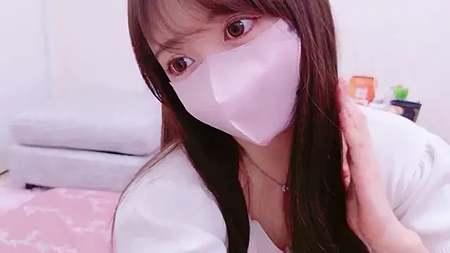 Snapshot of yuki-chi chatting on 05-10-26, 02:00 yuki-chi online show from 05-10-26, 02:00