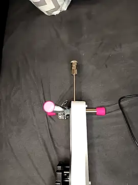 Snapshot of Linalicious chatting on 11-20-25, 08:25 Linalicious online show from 11-20-25, 08:25