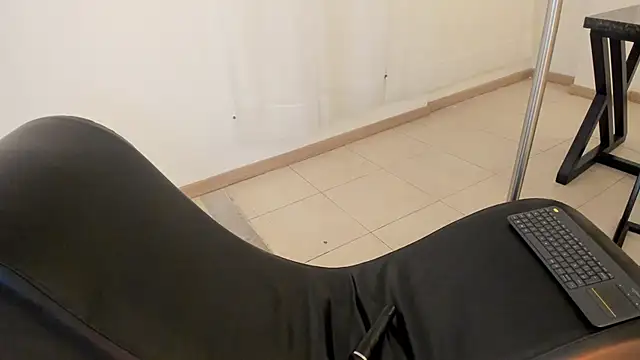 Barbara honey online show from 11-12-25, 01:00