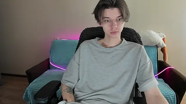 Liam sexy1 online show from 01-20-25, 01:00