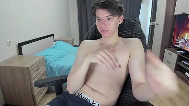 Liam sexy1 online show from 02-21-26, 08:15