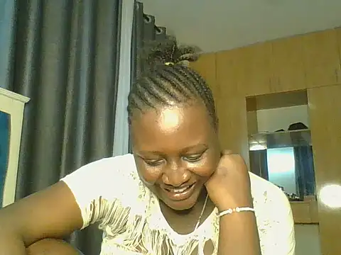 Snapshot of Heavy_ass chatting on 06-14-26, 03:03 Heavy ass online show from 06-14-26, 03:03